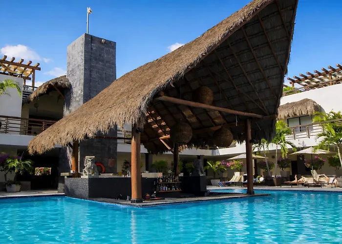 Prime Rooftop Pool At Aldea Thai Appartement *