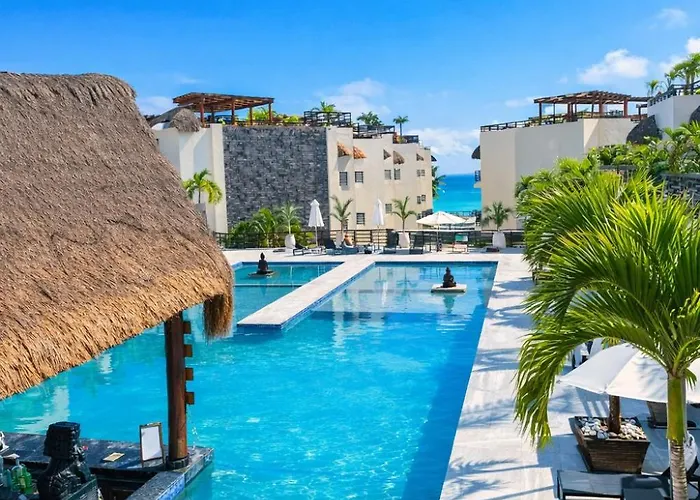Prime Rooftop Pool At Aldea Thai * Playa del Carmen